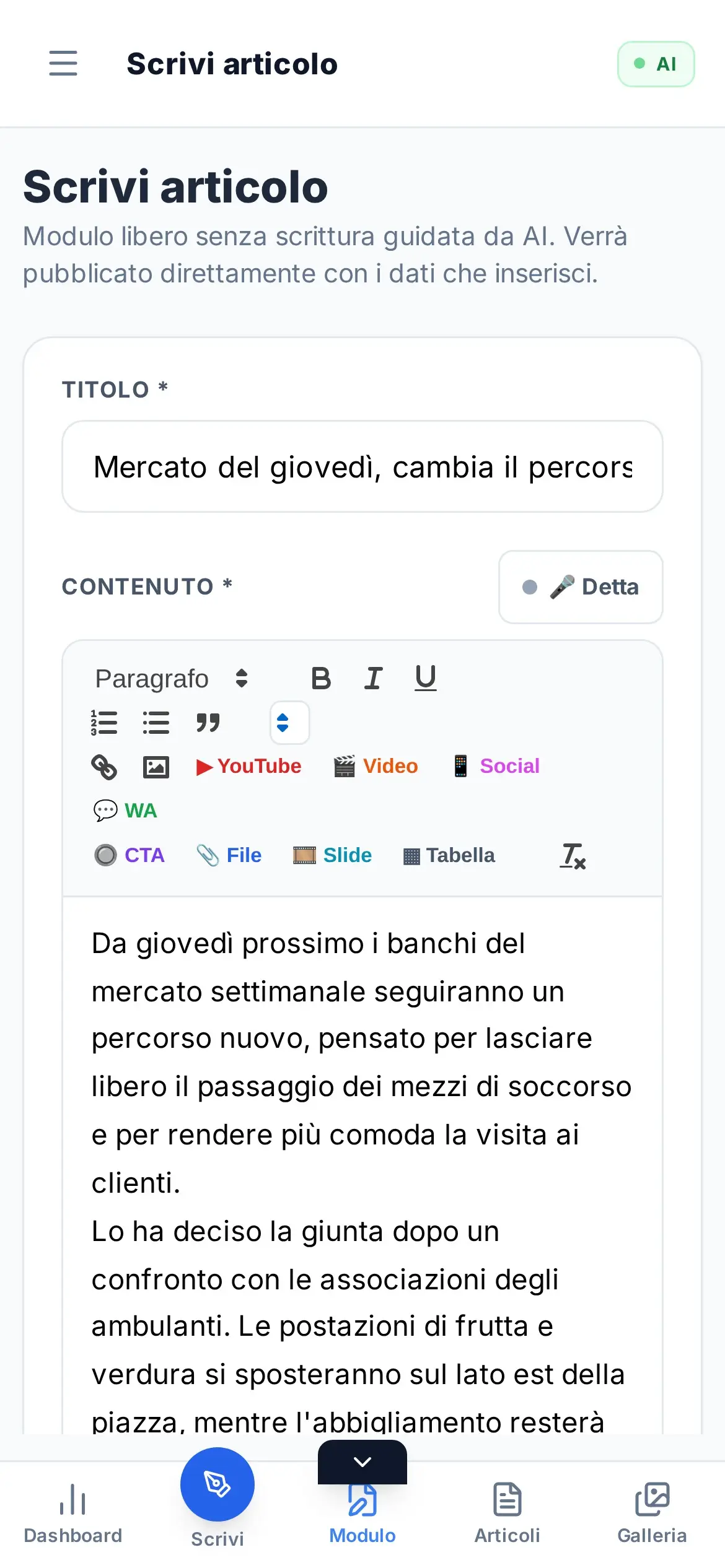 L’editor di un articolo sul telefono con titolo, testo e barra in basso